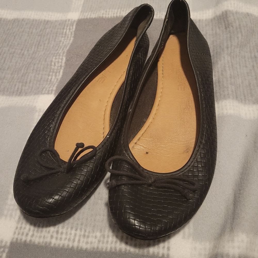 Black American Eagle Flats | size 9.5